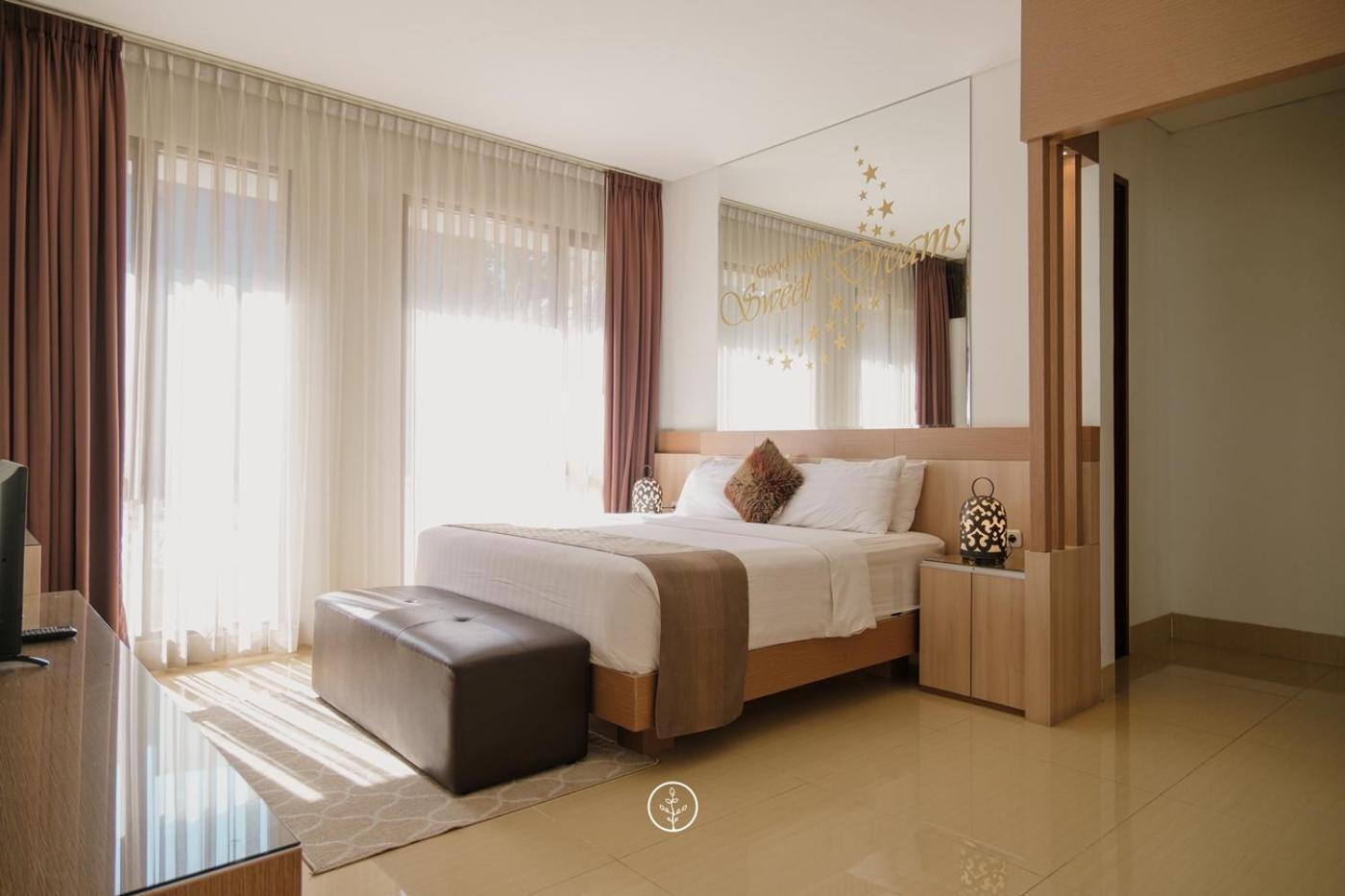 Narwastu Hill View Villa 6 Bedrooms With A Private Swimming Pool バンドゥン エクステリア 写真