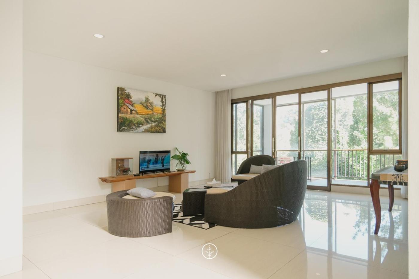 Narwastu Hill View Villa 6 Bedrooms With A Private Swimming Pool バンドゥン エクステリア 写真