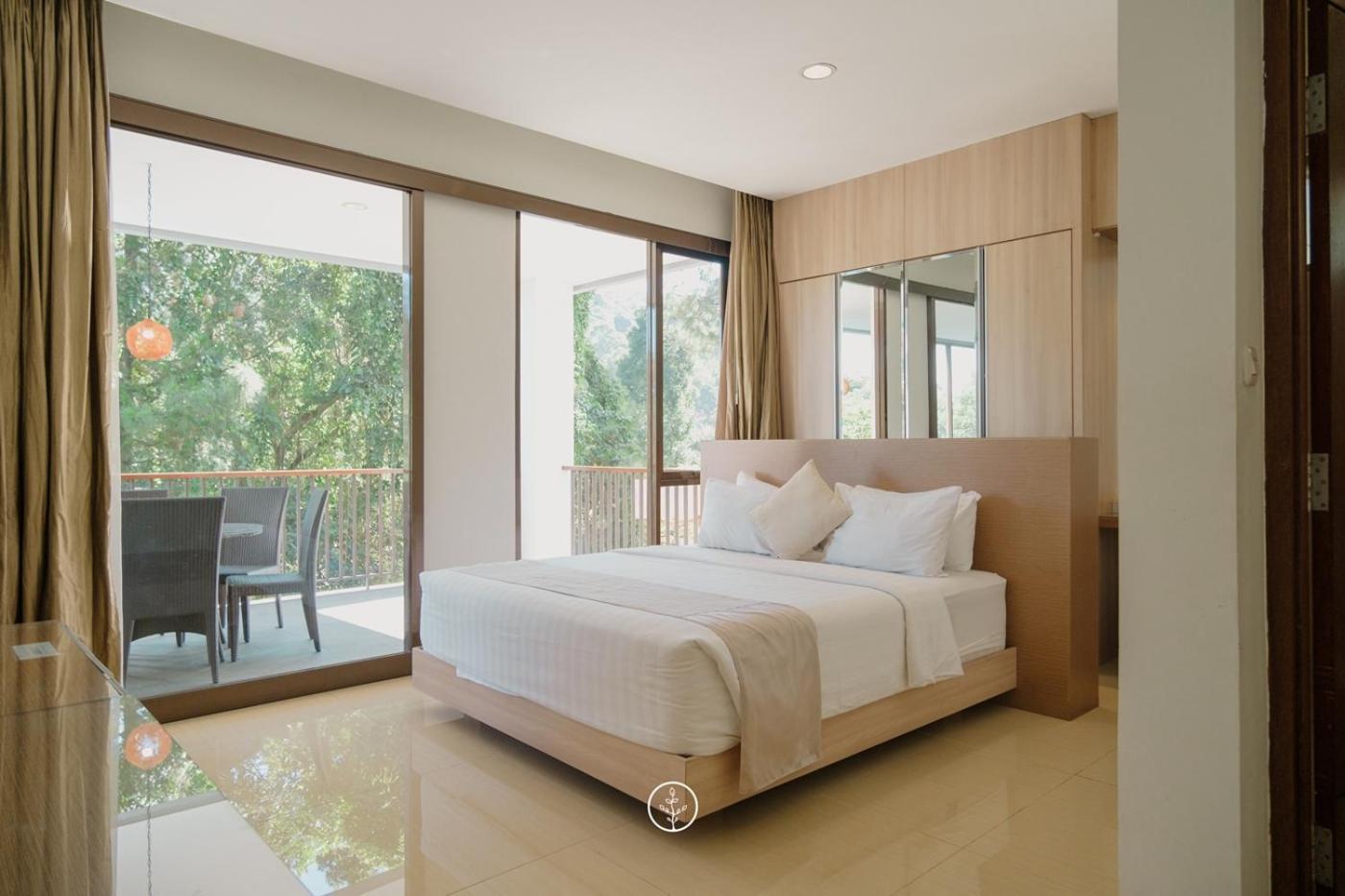 Narwastu Hill View Villa 6 Bedrooms With A Private Swimming Pool バンドゥン エクステリア 写真