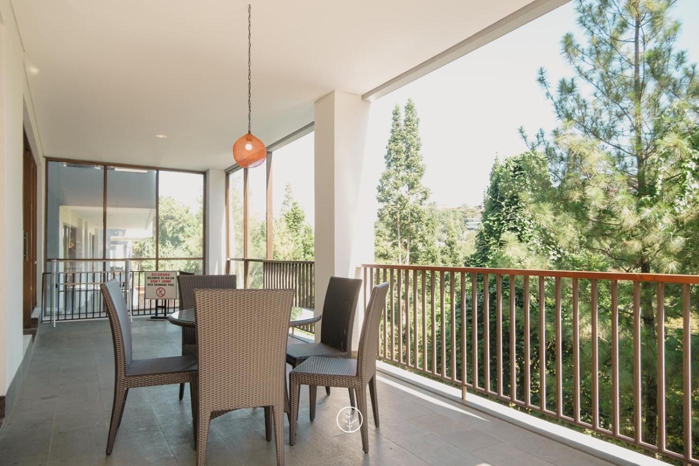 Narwastu Hill View Villa 6 Bedrooms With A Private Swimming Pool バンドゥン エクステリア 写真